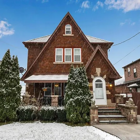 Close To Niagara Fall Dream Home